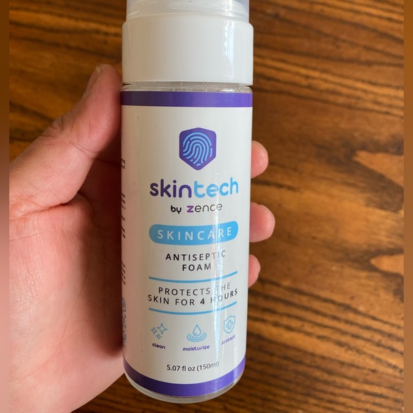 SkinTech - Antiseptic Foam 5 Oz - Picture 1 of 5
